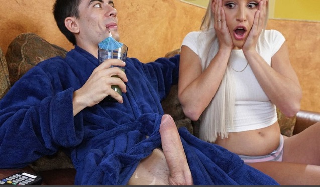 BOKEP BARAT | NYOKAP TIRI DI ANAL DI KAMAR MANDI